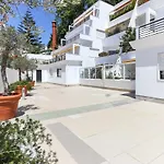 Amazing Downtown Family Apartment